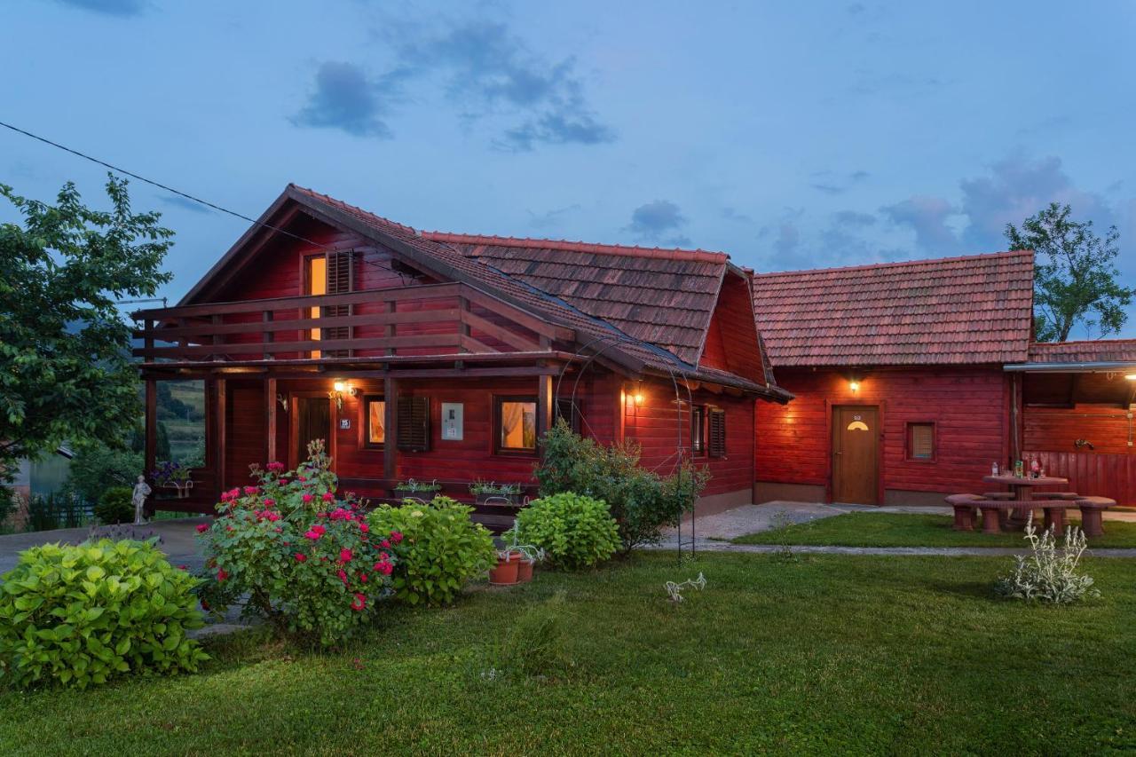 Villa Kuca Za Odmor Jezero Ogulin Esterno foto