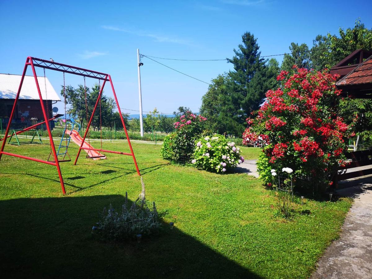 Villa Kuca Za Odmor Jezero Ogulin Esterno foto