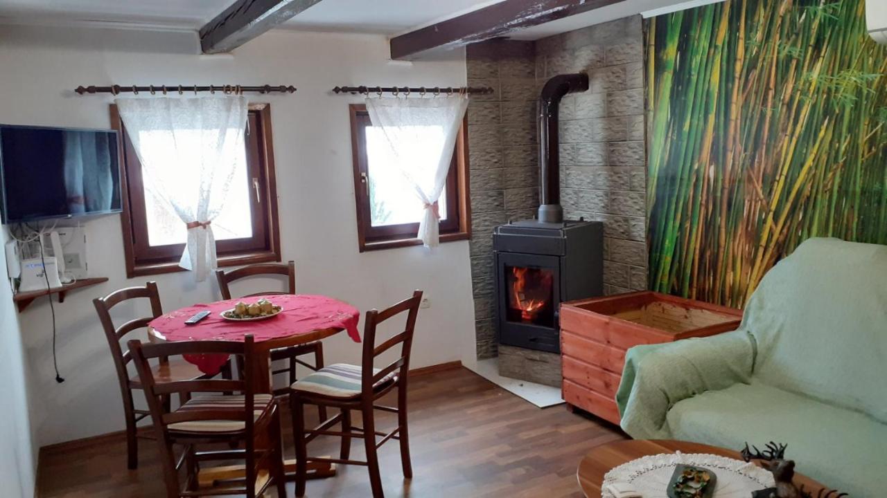 Villa Kuca Za Odmor Jezero Ogulin Esterno foto